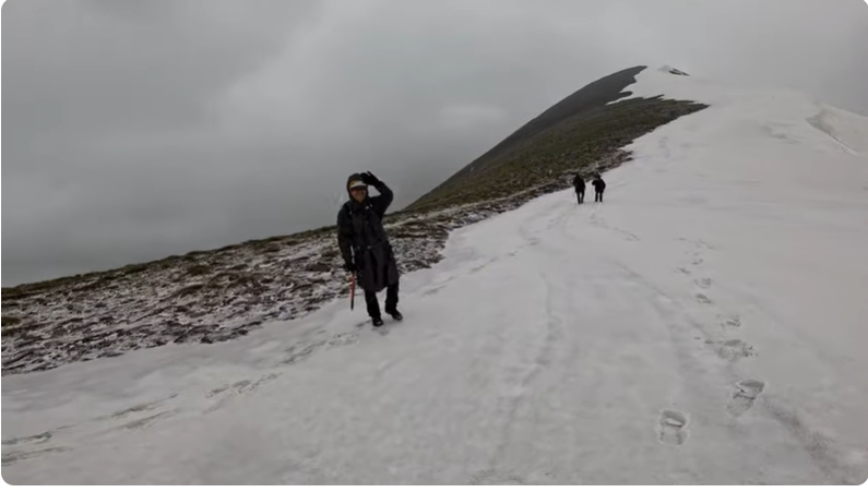 EFSANE SÜLBÜS DAĞI ve TARİ DAĞI