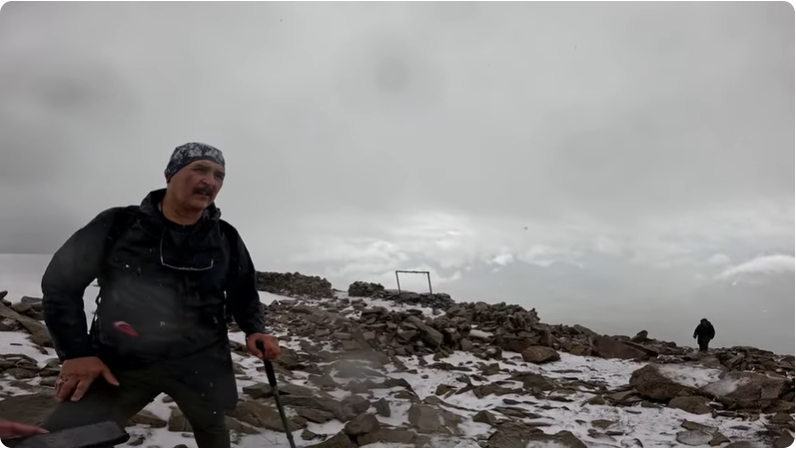 EFSANE SÜLBÜS DAĞI ve TARİ DAĞI